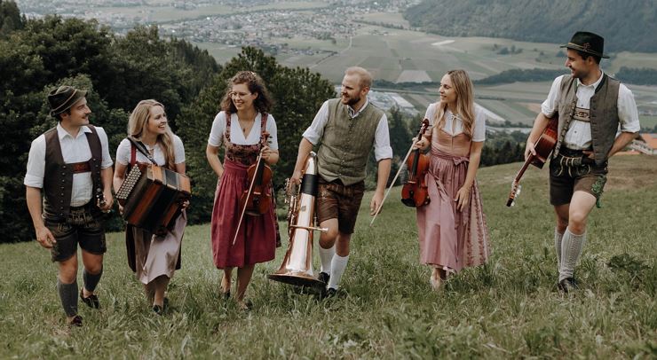 'G'schicht'n, G'spiel und G'sang' from Bayern and Tirol