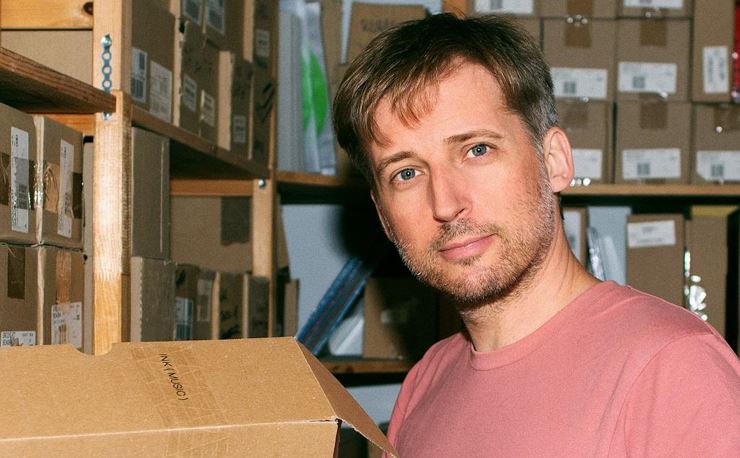„Unnützes Musikwissen“ von und mit Hannes Tschürtz