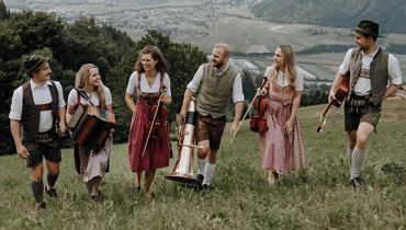 'G'schicht'n, G'spiel und G'sang' from Bayern and Tirol